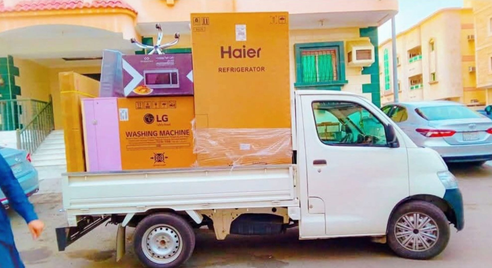 Professional packing and wrapping services